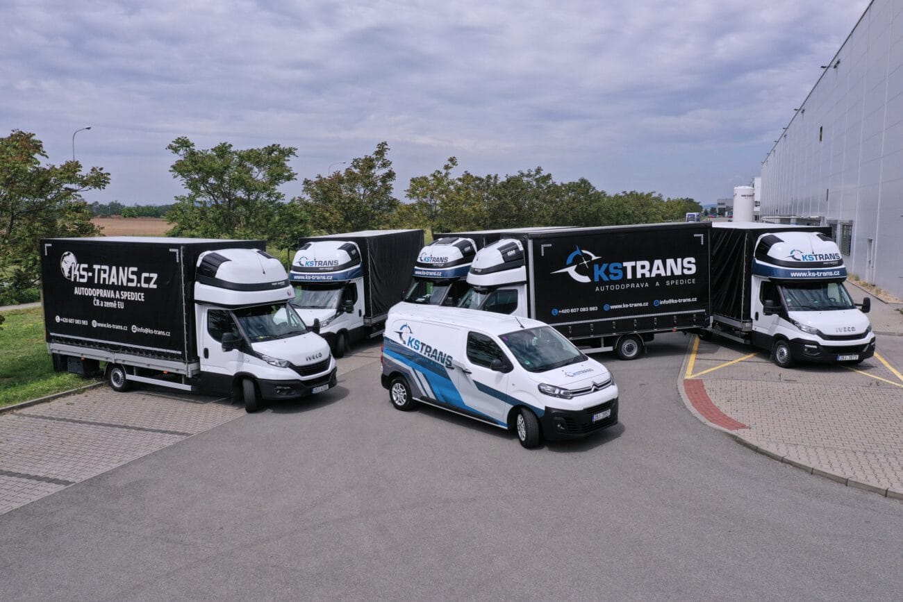 Skladování a Manipulace: Proč jsou naše logistické uzly klíčem k bezpečné přepravě zboží a palet